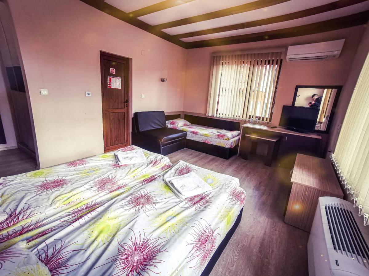 Hotel Alikante Sarnitsa Bagian luar foto