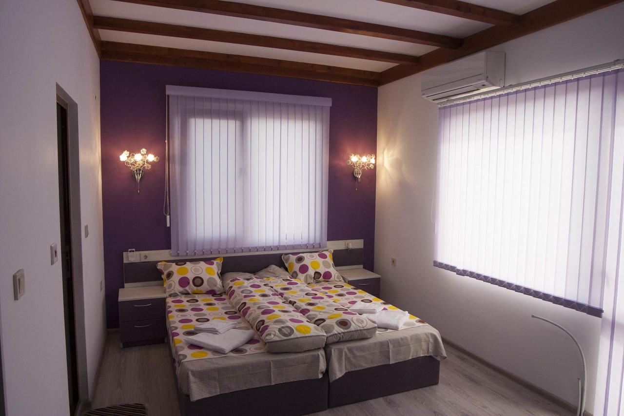 Hotel Alikante Sarnitsa Bagian luar foto