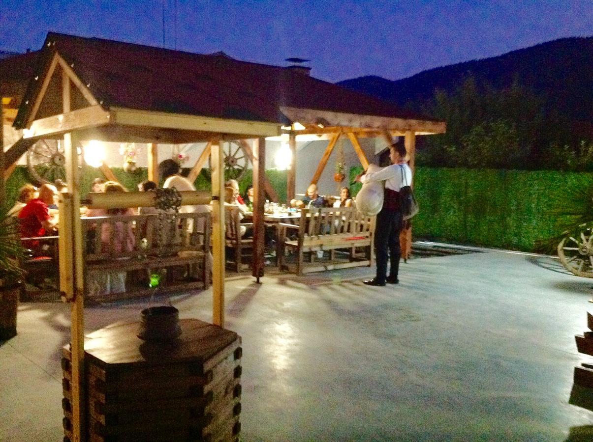 Hotel Alikante Sarnitsa Bagian luar foto